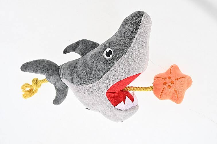 Baby Shark Hareketli İpli Köpek Peluş Oyuncak - 3